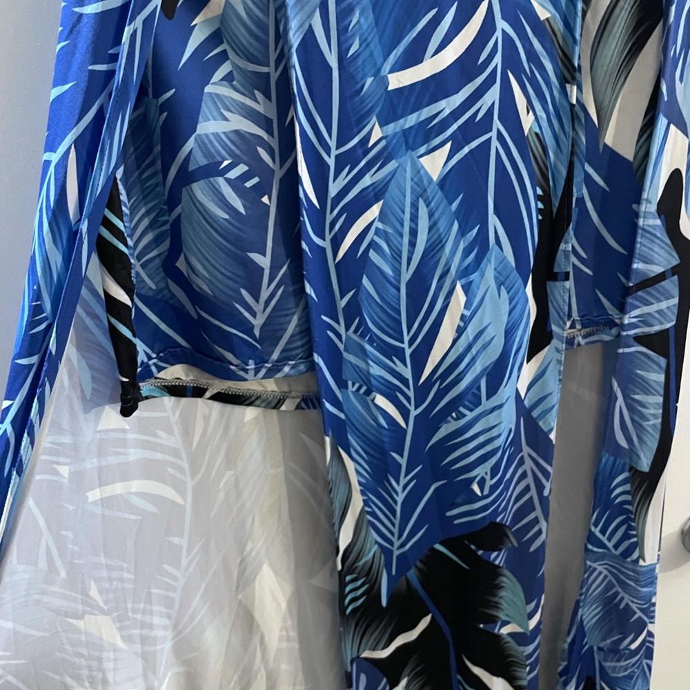 Dress/ Rumper - Picture 2 of 7